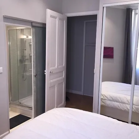 - Luxury Clara * 戛纳