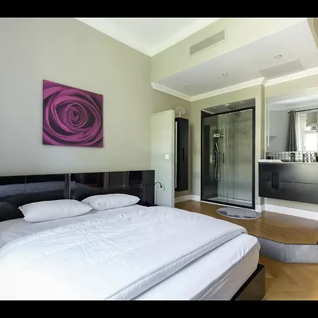 - Luxury Clara * Cannes