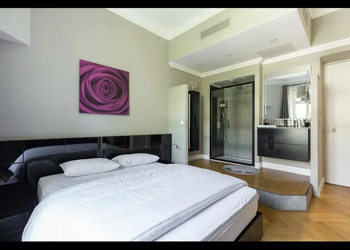 - Luxury Clara * Cannes